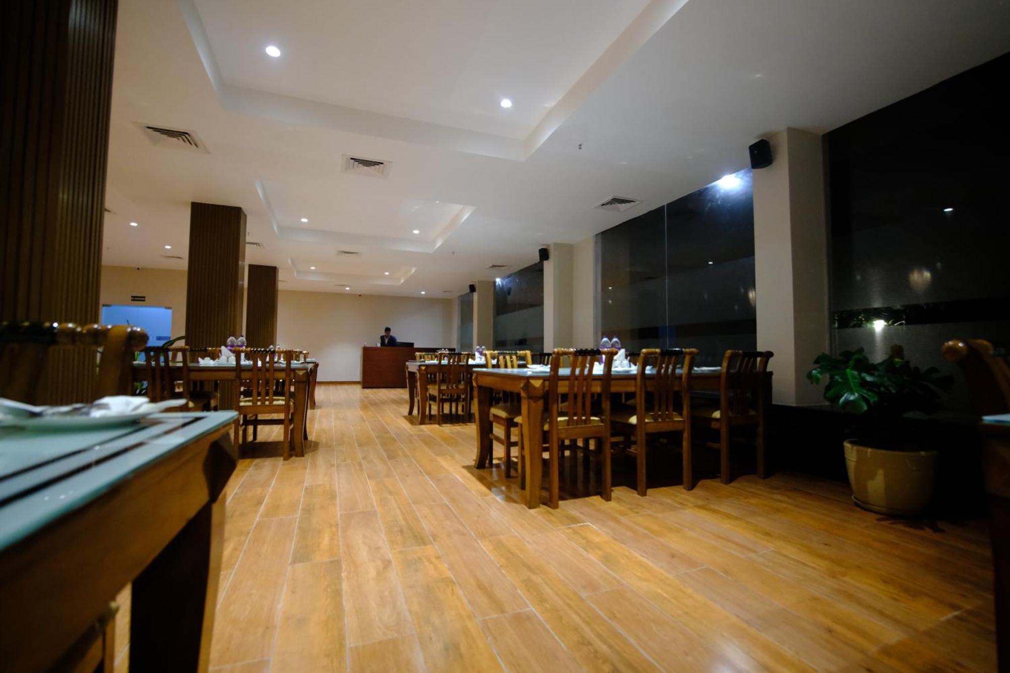 Finn'S Weaver Resort, Kāziranga 外观 照片
