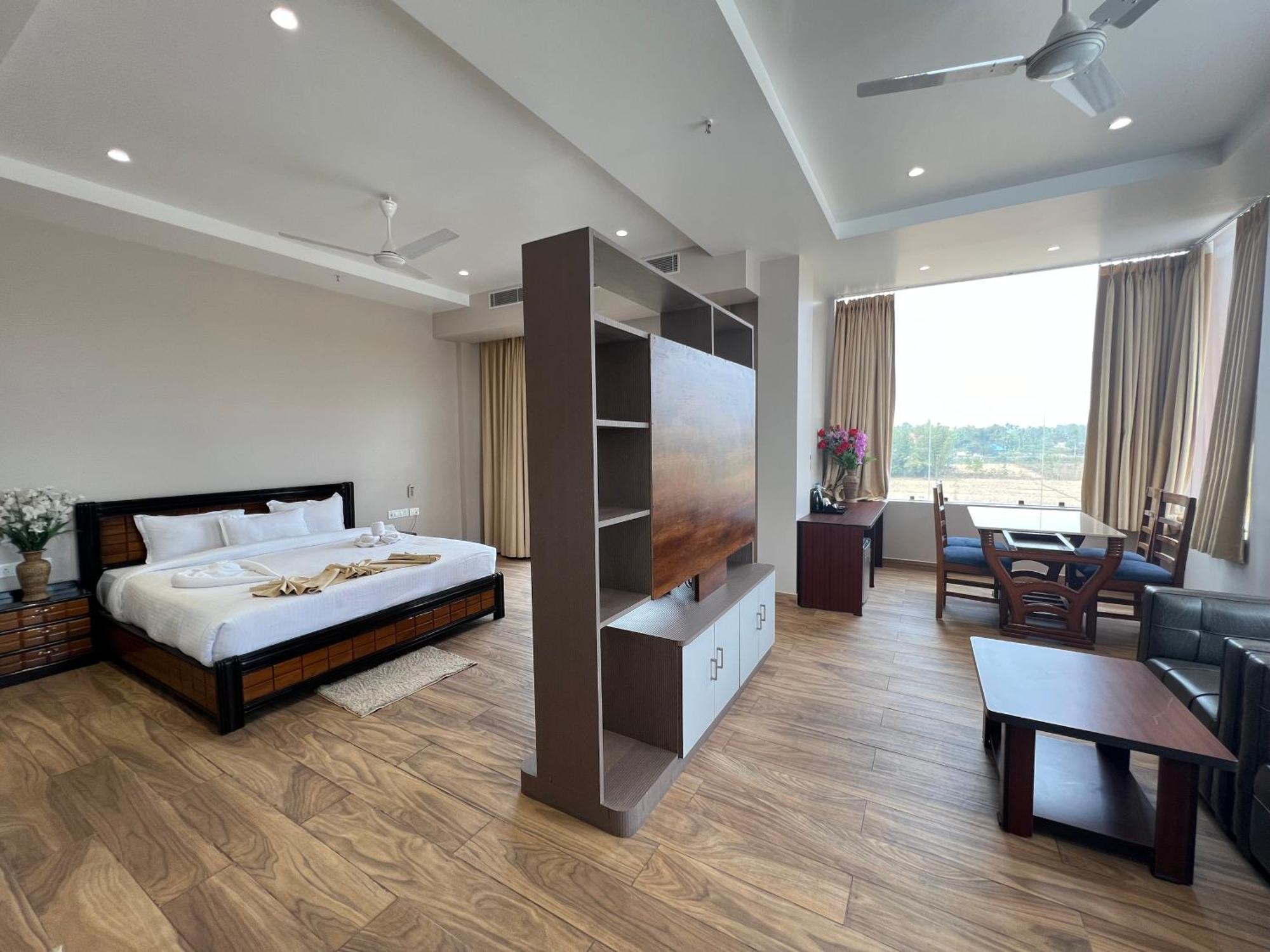 Finn'S Weaver Resort, Kāziranga 外观 照片
